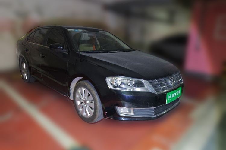 Used Volkswagen Lavida 2013 1.6L Automatic Comfort Edition Front Right 45 Deg