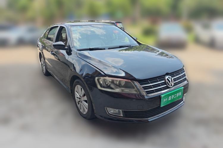 Used Volkswagen Lavida 2013 Restyled Classic 1.6L Manual Comfort Edition Front Right 45 Deg