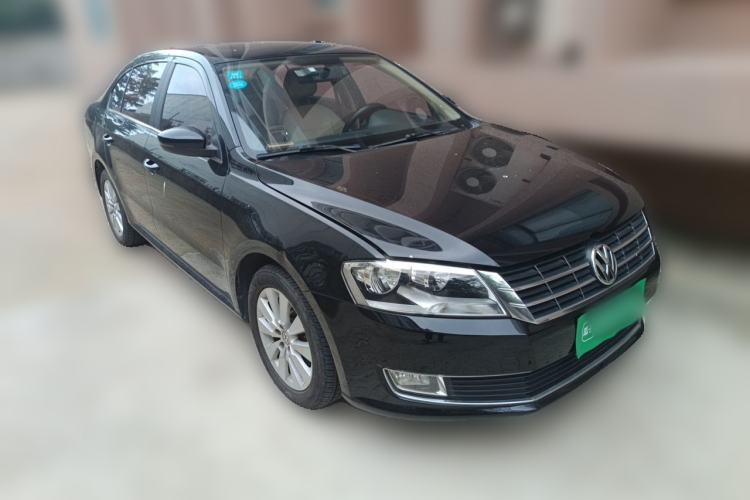 Used Volkswagen Lavida 2013 1.4TSI Manual Comfort Edition Front Right 45 Deg
