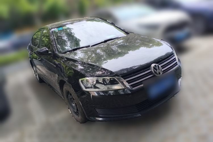 Used Volkswagen Lavida 2013 Revised Classic 1.6L Manual Fashion Edition Front Right 45 Deg