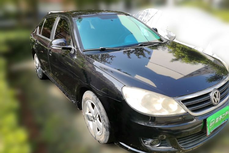 Used Volkswagen Lavida 2013 Classic 1.6L Manual Fashion Edition Front Right 45 Deg