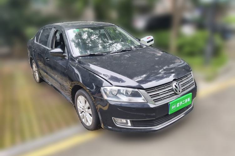 Used Volkswagen Lavida 2013 Revised Version 1.4 TSI Manual Comfort Edition Front Right 45 Deg