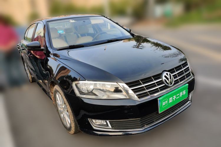 Used Volkswagen Lavida 2013 Restyled Classic 1.6L Manual Comfort Edition Front Right 45 Deg