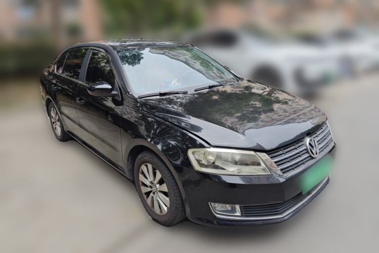 Used Volkswagen Lavida 2013 1.6L Manual Comfort Edition Front Right 45 Deg