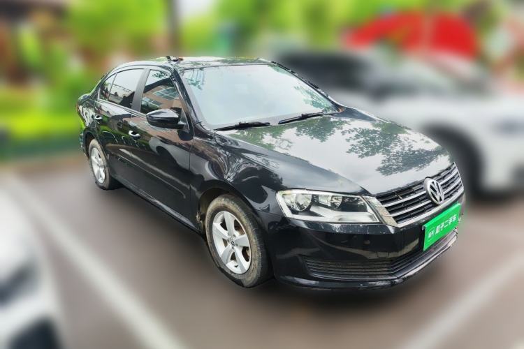 Used Volkswagen Lavida 2013 Revised Classic 1.6L Manual Fashion Edition Front Right 45 Deg