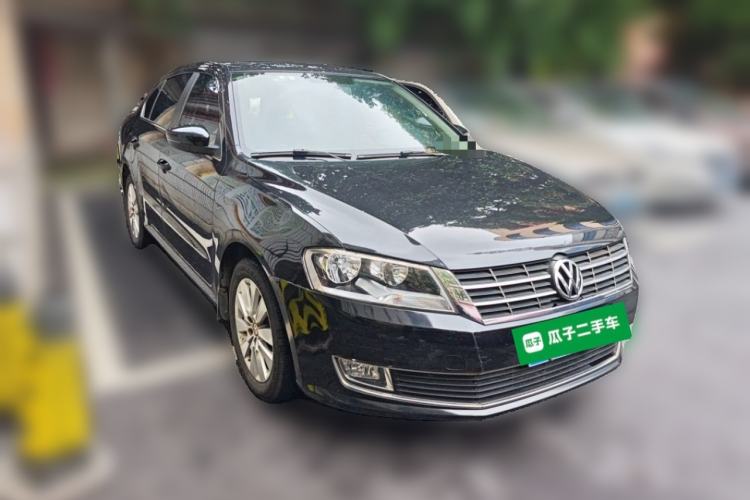 Used Volkswagen Lavida 2013 Restyled Classic 1.6L Manual Comfort Edition Front Right 45 Deg