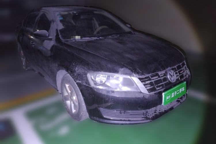 Used Volkswagen Lavida 2013 Revised Classic 1.6L Manual Fashion Edition Front Right 45 Deg