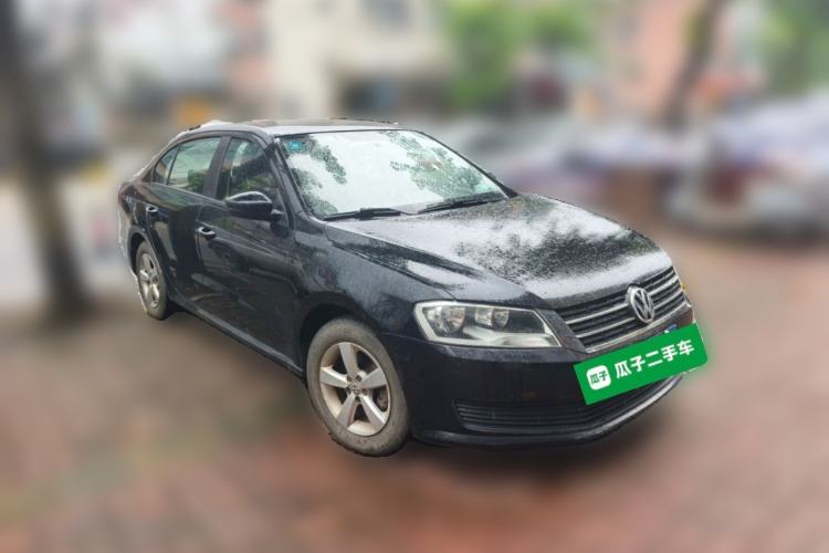 Used Volkswagen Lavida 2013 Revised Classic 1.6L Automatic Fashion Edition Front Right 45 Deg