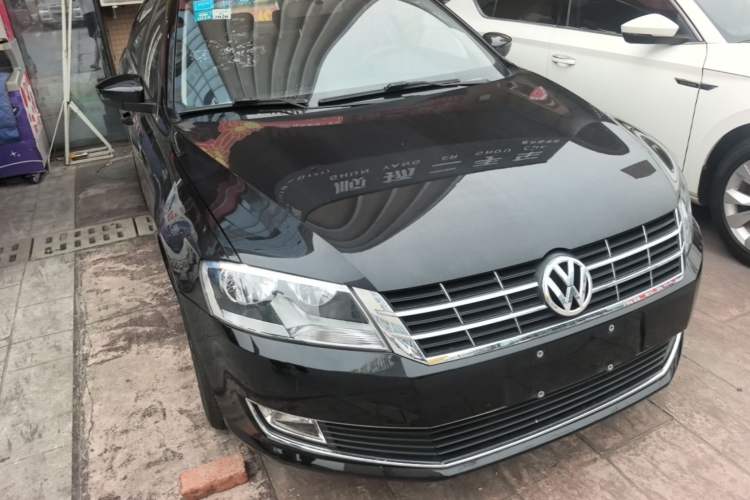 Used Volkswagen Lavida 2013 Restyled Classic 1.6L Automatic Comfort Edition Front Right 45 Deg