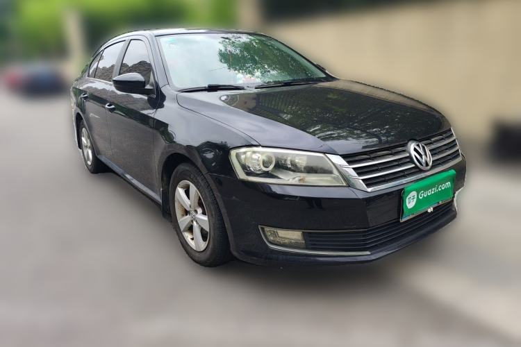 Used Volkswagen Lavida 2013 Revised Classic 1.6L Manual Fashion Edition Front Right 45 Deg