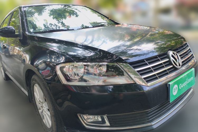 Used Volkswagen Lavida 2013 Restyled Classic 1.6L Manual Comfort Edition Front Right 45 Deg