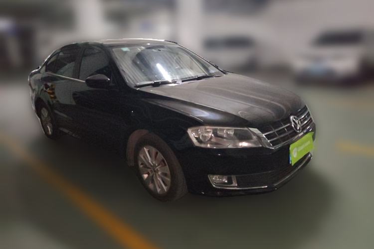 Used Volkswagen Lavida 2013 1.4TSI DSG Comfort Edition Front Right 45 Deg