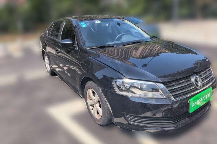 Used Volkswagen Lavida 2013 1.6L Automatic Fashion Edition Front Right 45 Deg