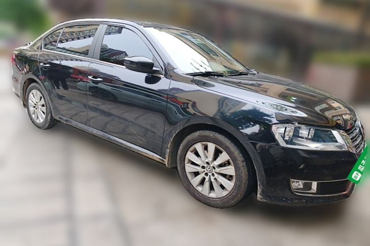Used Volkswagen Lavida 2013 1.4TSI Manual Comfort Edition Front Right 45 Deg