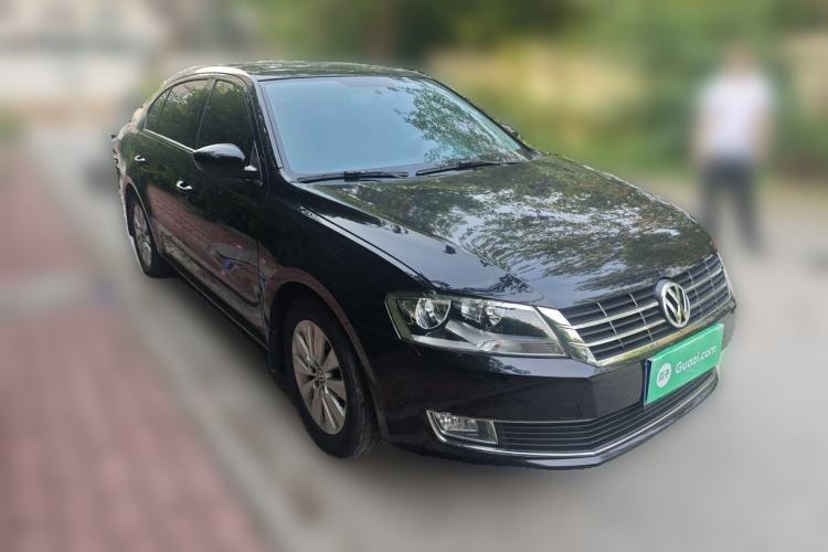Used Volkswagen Lavida 2013 Restyled Classic 1.6L Automatic Comfort Edition Front Right 45 Deg
