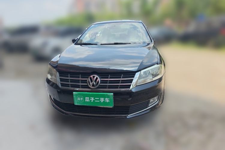 Used Volkswagen Lavida 2013 Restyled Classic 1.6L Manual Comfort Edition Front