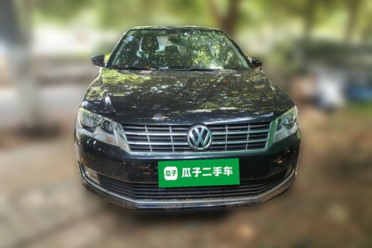 Used Volkswagen Lavida 2013 Restyled Classic 1.6L Manual Comfort Edition Front