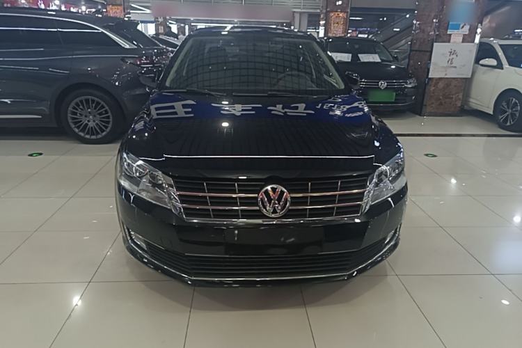 Used Volkswagen Lavida 2013 Restyled Classic 1.6L Manual Comfort Edition Front