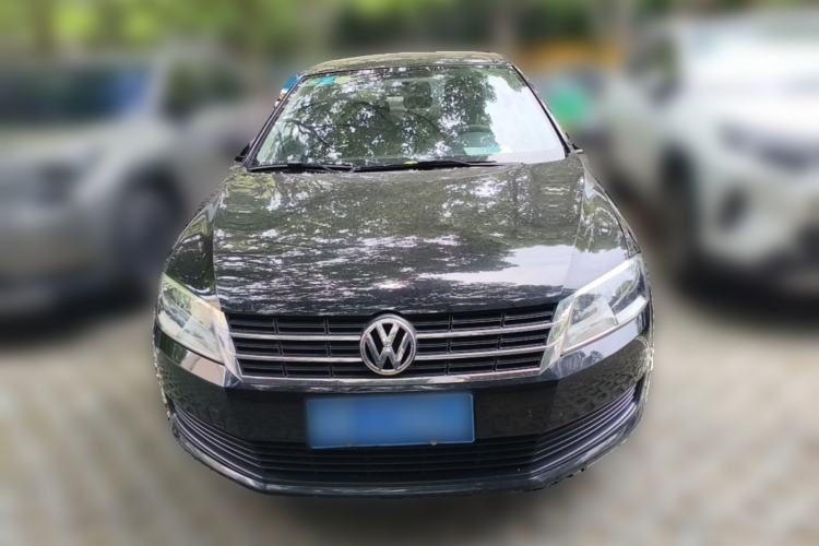 Used Volkswagen Lavida 2013 Revised Classic 1.6L Manual Fashion Edition Front