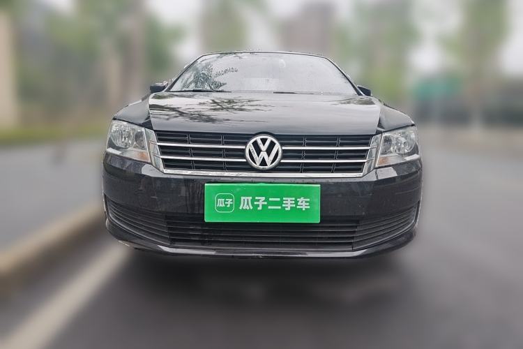 Used Volkswagen Lavida 2013 Revised Classic 1.6L Manual Fashion Edition Front