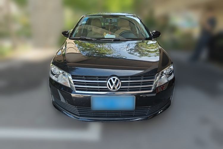 Used Volkswagen Lavida 2013 Revised Classic 1.6L Manual Fashion Edition Front