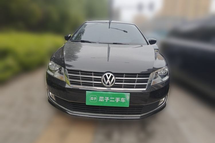 Used Volkswagen Lavida 2013 Restyled Classic 1.6L Manual Comfort Edition Front