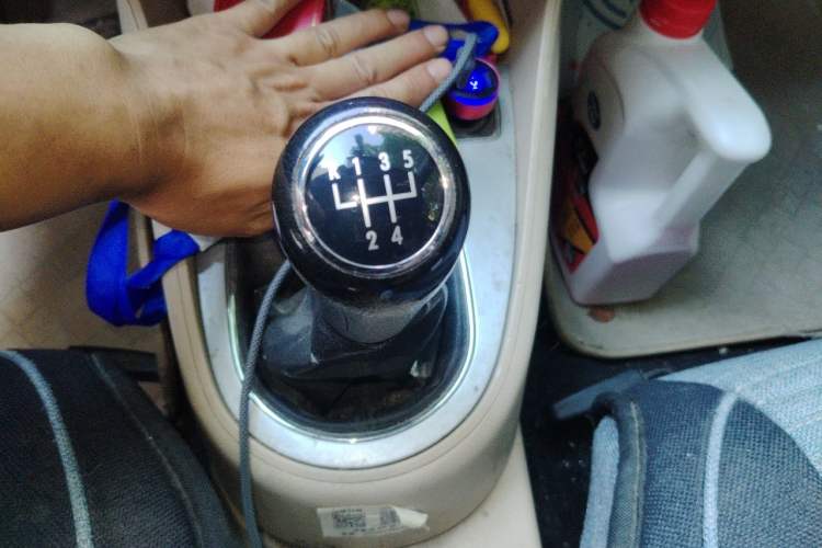 Used Volkswagen Lavida 2013 Classic 1.6L Manual Fashion Edition Gear Lever