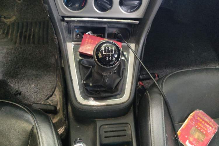 Used Volkswagen Lavida 2013 Restyled Classic 1.6L Manual Comfort Edition Gear Lever