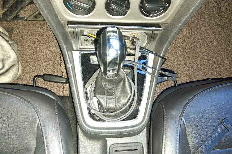 Used Volkswagen Lavida 2013 Restyled Classic 1.6L Automatic Comfort Edition Gear Lever