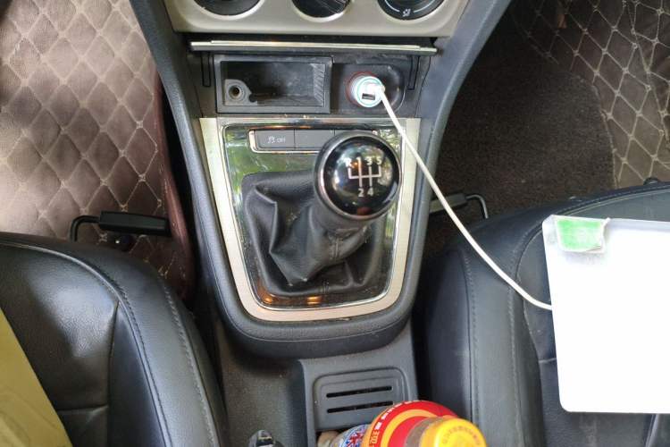 Used Volkswagen Lavida 2013 Restyled Classic 1.6L Manual Comfort Edition Gear Lever