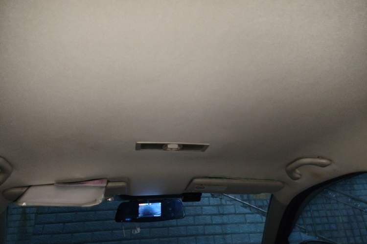 Used Volkswagen Lavida 2013 Revised Classic 1.6L Manual Fashion Edition Headliner