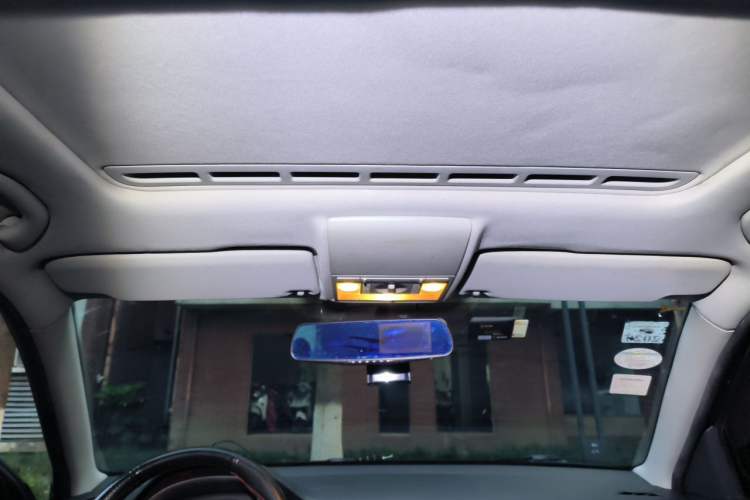 Used Volkswagen Lavida 2013 Restyled Classic 1.6L Automatic Comfort Edition Headliner