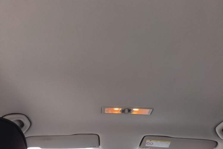 Used Volkswagen Lavida 2013 Revised Classic 1.6L Automatic Fashion Edition Headliner