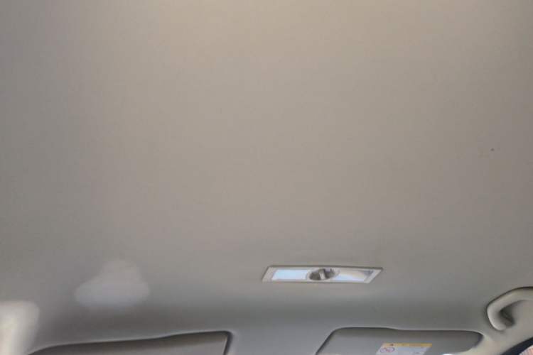 Used Volkswagen Lavida 2013 1.6L Manual Fashion Edition Headliner