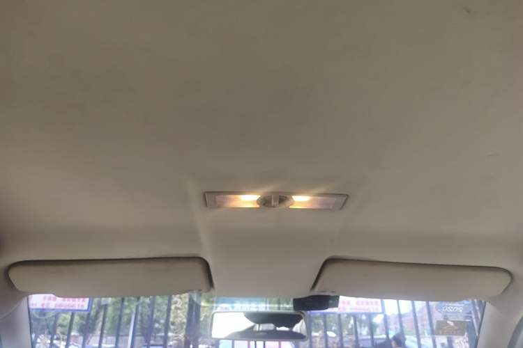 Used Volkswagen Lavida 2013 Classic 1.6L Manual Fashion Edition Headliner