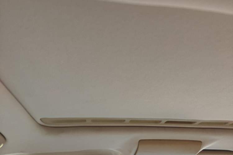 Used Volkswagen Lavida 2013 Restyled Classic 1.6L Automatic Comfort Edition Headliner