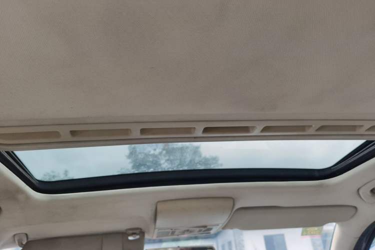 Used Volkswagen Lavida 2013 Restyled Classic 1.6L Manual Comfort Edition Headliner