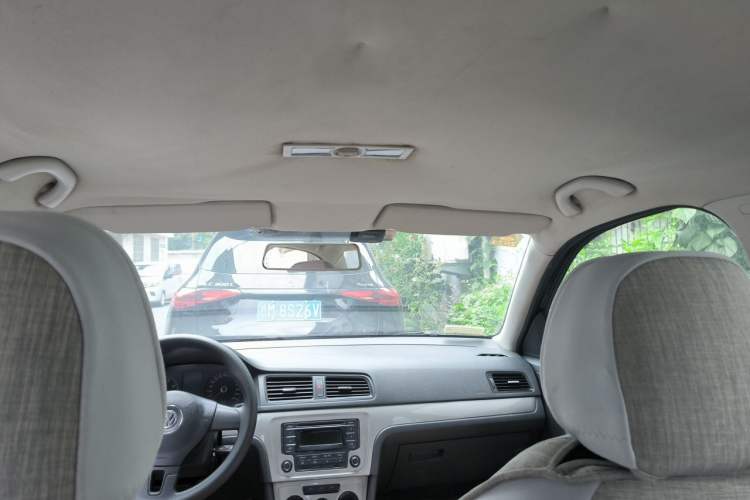 Used Volkswagen Lavida 2013 1.6L Automatic Fashion Edition Headliner