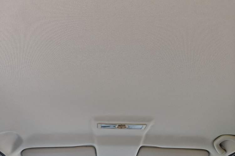Used Volkswagen Lavida 2013 Classic 1.6L Automatic Fashion Edition Headliner
