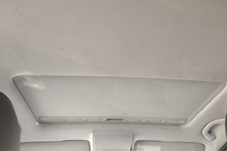 Used Volkswagen Lavida 2013 Restyled Classic 1.6L Automatic Comfort Edition Headliner