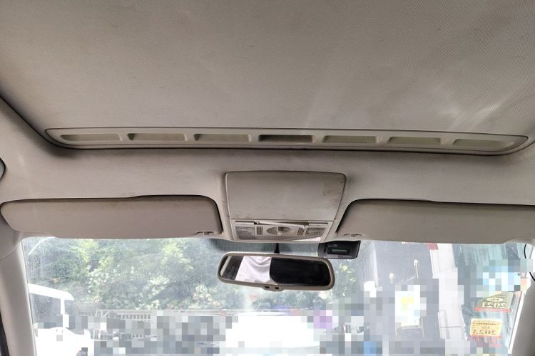 Used Volkswagen Lavida 2013 1.4 TSI Manual Luxury Edition Headliner