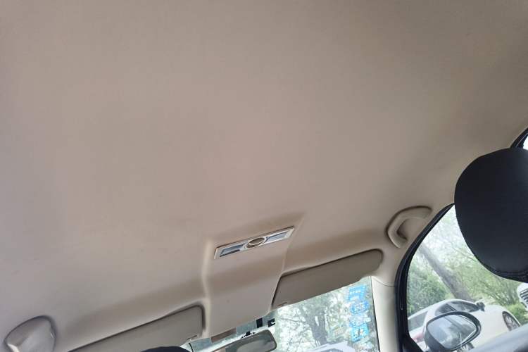 Used Volkswagen Lavida 2013 1.6L Manual Fashion Edition Headliner