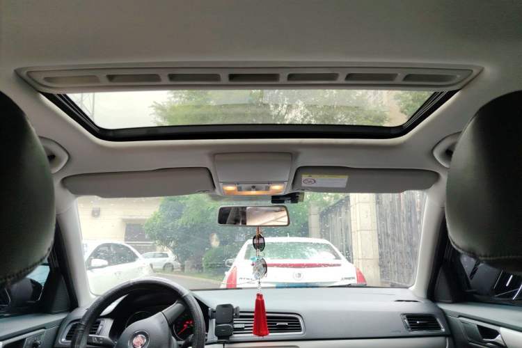 Used Volkswagen Lavida 2013 Restyled Classic 1.6L Automatic Comfort Edition Headliner