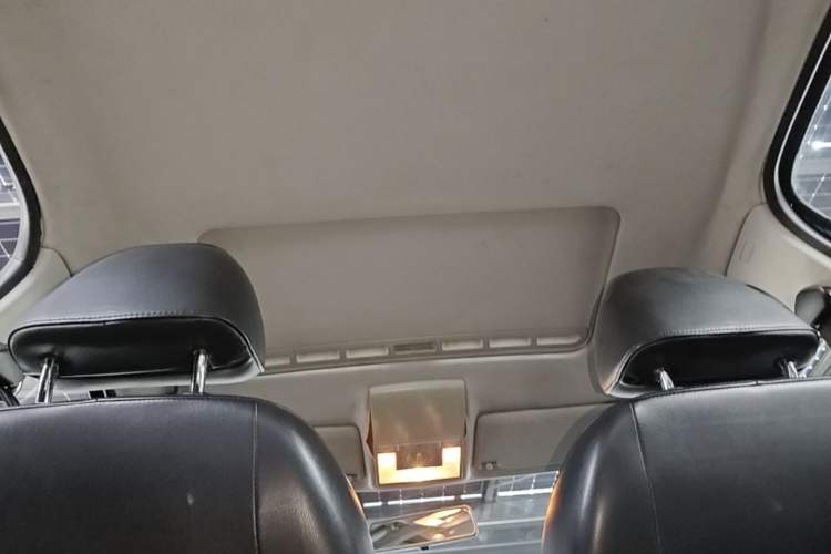 Used Volkswagen Lavida 2013 Restyled Classic 1.6L Automatic Comfort Edition Headliner
