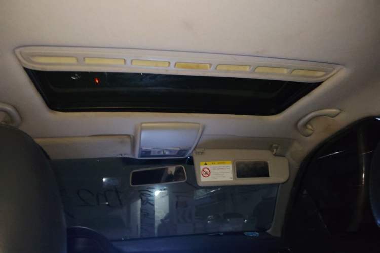 Used Volkswagen Lavida 2013 1.6L Manual Comfort Edition Headliner