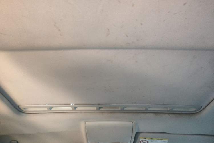 Used Volkswagen Lavida 2013 Restyled Classic 1.6L Manual Comfort Edition Headliner