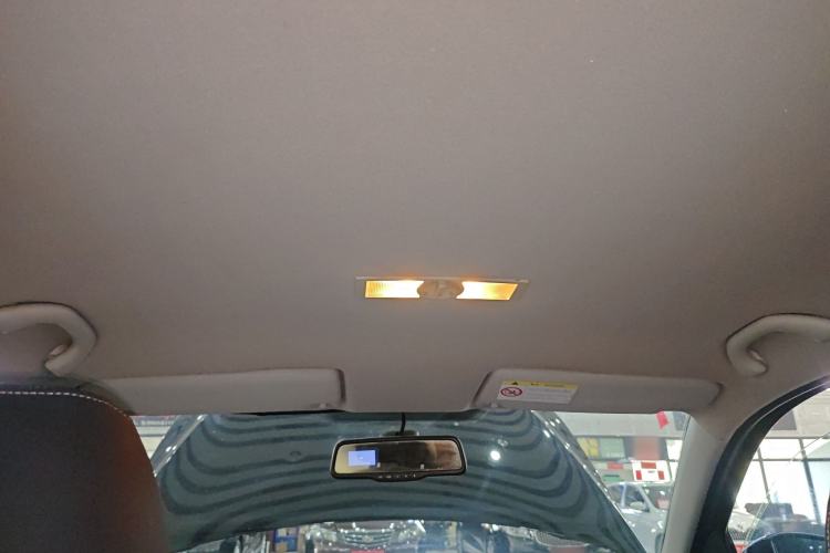 Used Volkswagen Lavida 2013 Revised Classic 1.6L Automatic Fashion Edition Headliner