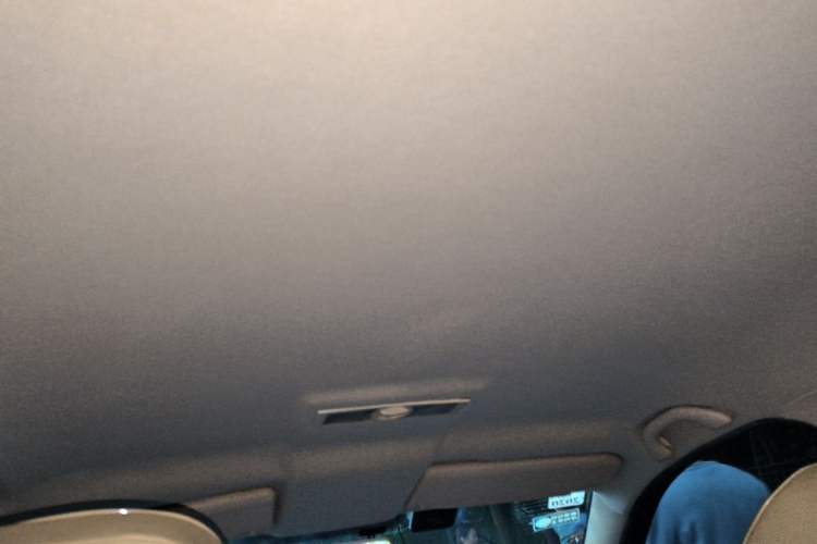 Used Volkswagen Lavida 2013 Classic 1.6L Manual Fashion Edition Headliner