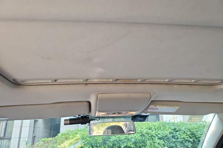 Used Volkswagen Lavida 2013 Restyled Classic 1.6L Automatic Comfort Edition Headliner