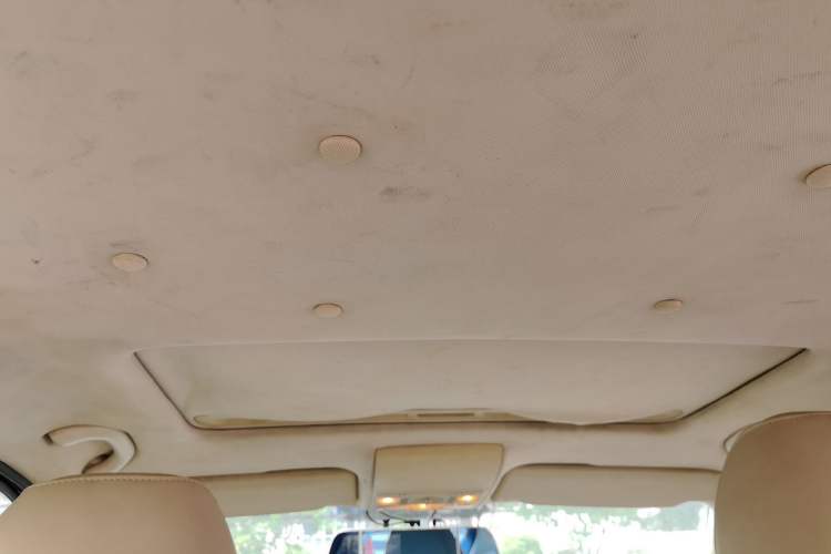Used Volkswagen Lavida 2013 Restyled Classic 1.6L Manual Comfort Edition Headliner